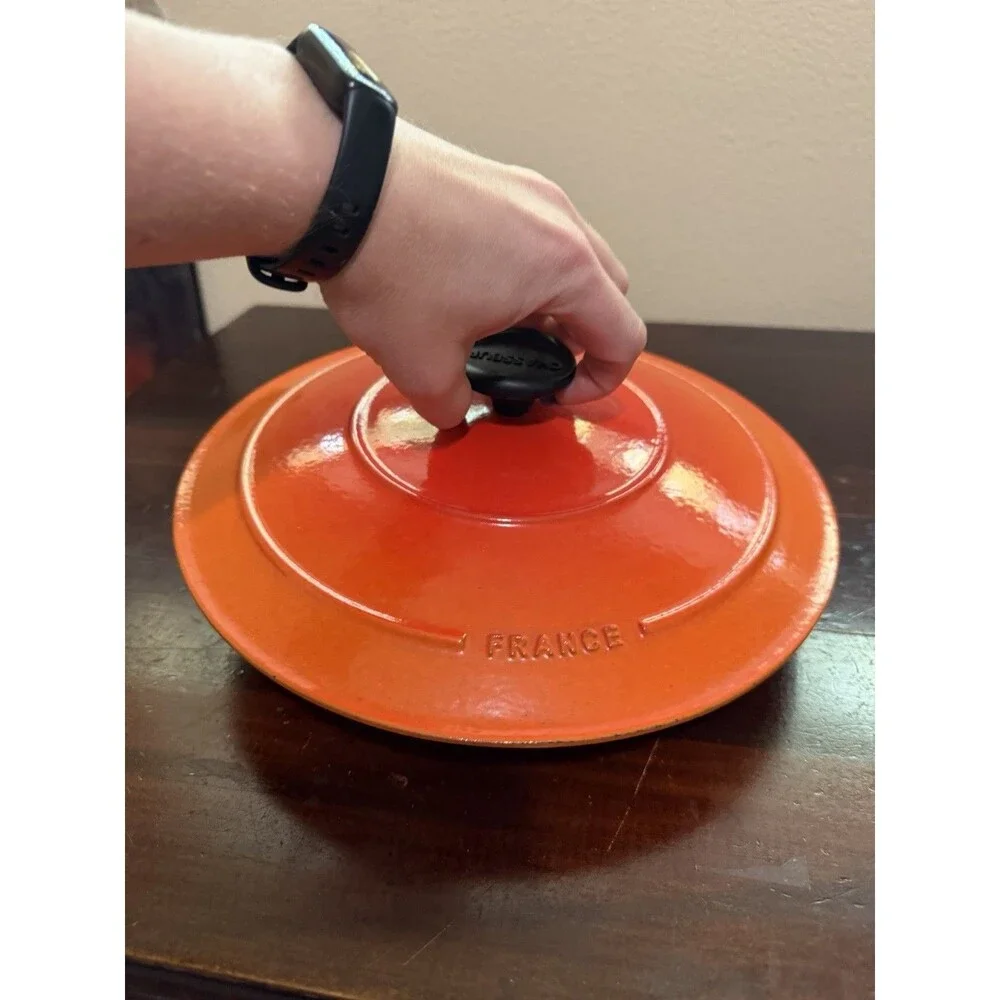 Chasseur Dutch Oven Cast Iron Pot Made In France Orange Size 26 - Lid Only -